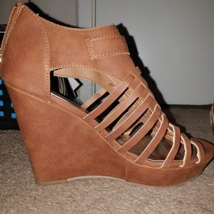 Madden girl wedge sandals